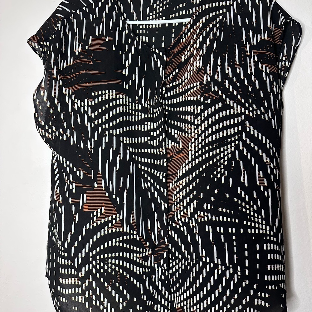 Apt. 9 Black and Brown Patterned Blouse